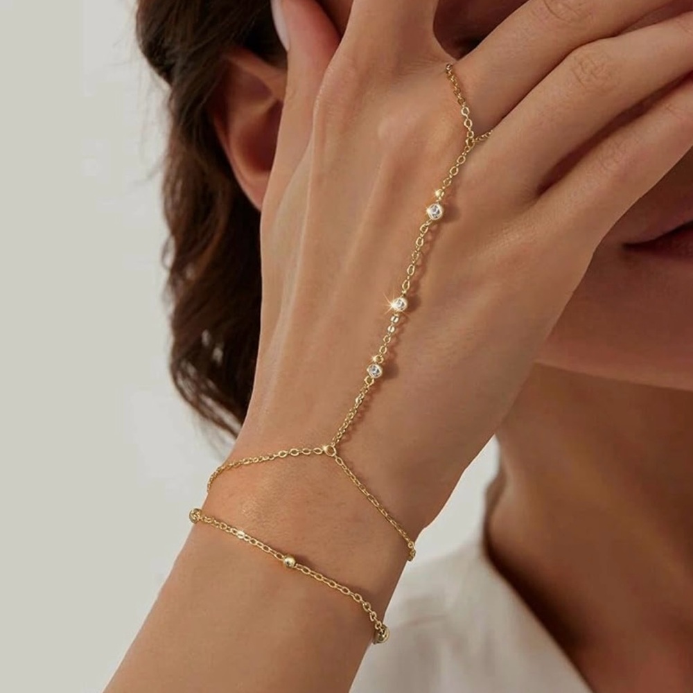 Elegant Gold Hand Chain Bracelet NWT